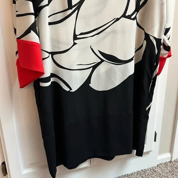 Escada 100% Silk Floral Tunic Dress with Pockets Black White Red Size 38 - Picture 7 of 15